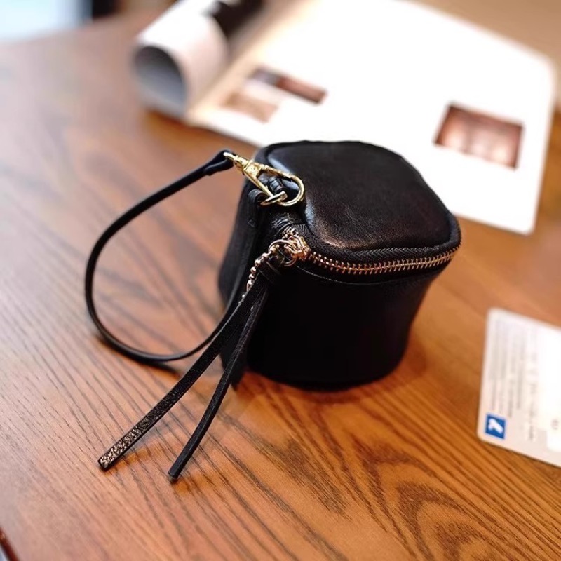 Portachiavi Quadrato in Pelle  - Tan Stationery & Office Supply recensione e prezzo