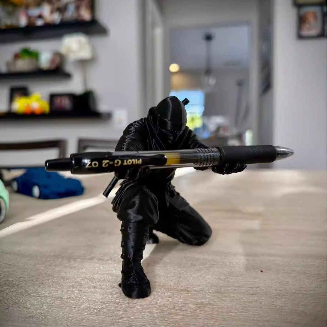 Portapenne Ninja Stampato in 3 - Stationery Office recensione e prezzo